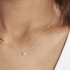 Histoire d'Or Collier Or Blanc Aphrodite Diamant Synthétique or blanc diamant synthétique