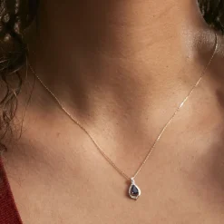 Discount Histoire d'Or Collier Or Jaune Angelika Saphir