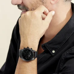 New HUGO BOSS Montre Boss Champion Noir cadran noir fond noir bracelet cuir noir