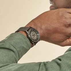 Sale FESTINA Montre Squelette Blanc cadran noir fond noir bracelet acier noir