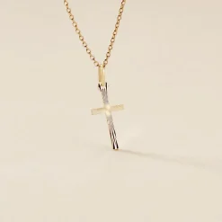 Online Histoire d'Or Pendentif Bathilde Croix Striee Or Jaune