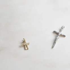 New Histoire d'Or Pendentif Canice Croix Or Jaune Oxyde De Zirconium